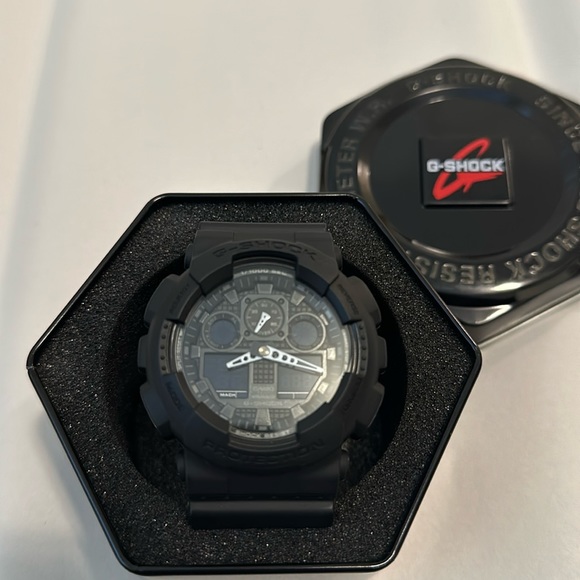 G-Shock Watch Casio Module No. 5081 GA 100 series. * NEEDS NEW BATTERY. No tag. - Picture 1 of 6